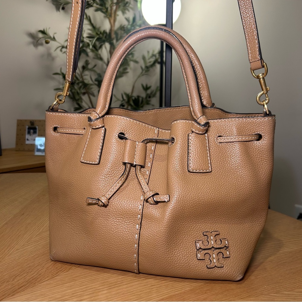 Tory Burch Mcgraw Bucket Drawstring Shoulder Bag